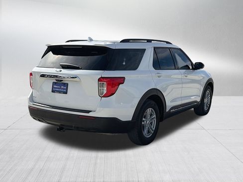 Used 2023 Ford Explorer XLT RWD image 6
