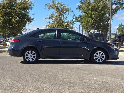 Certified 2025 Toyota Corolla LE FWD image 6