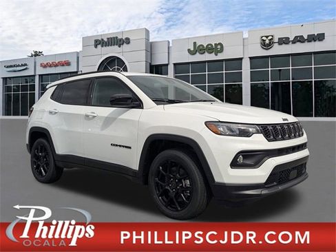 New 2026 Jeep Compass Latitude image 1
