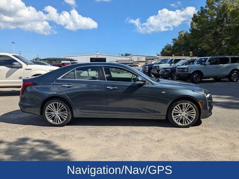 Used 2022 Cadillac CT4 Premium Luxury image 3