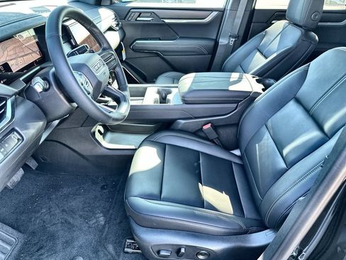 New 2026 GMC Acadia Elevation w/ Elevation Premium Package FWD image 24