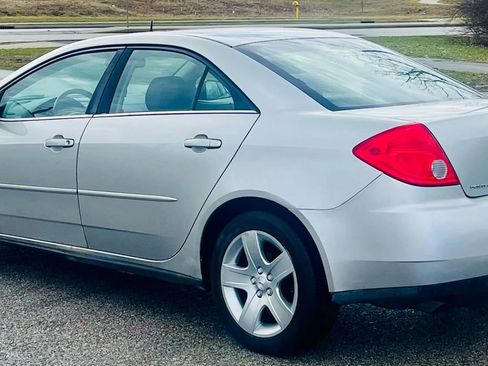 Used 2008 Pontiac G6 Sedan w/ Sun And Sound Package image 7