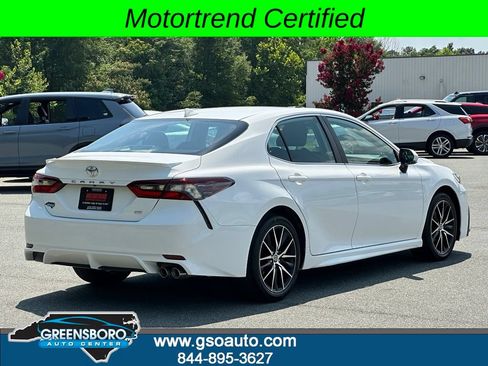 Used 2023 Toyota Camry SE FWD image 8