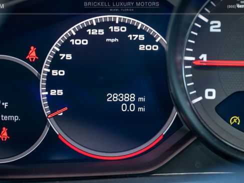 Used 2022 Porsche Panamera GTS image 36