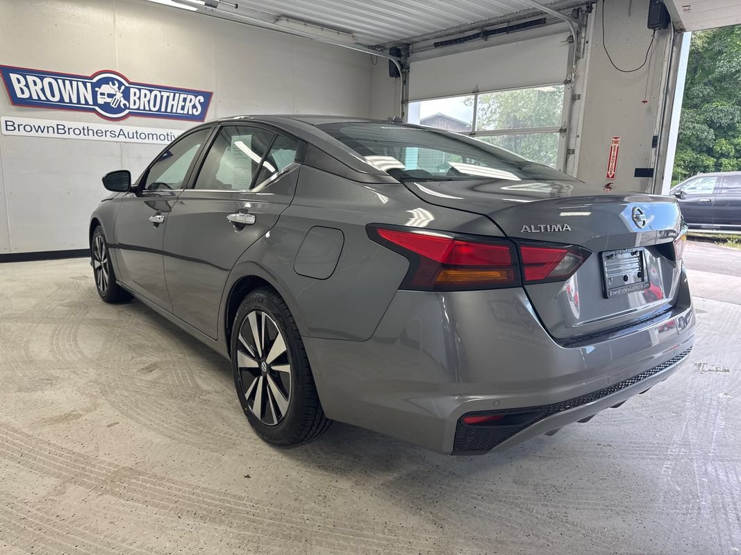 Used 2021 Nissan Altima 2.5 SV FWD image 4