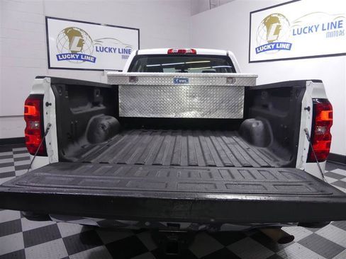 Used 2017 Chevrolet Silverado 2500 W/T RWD image 9
