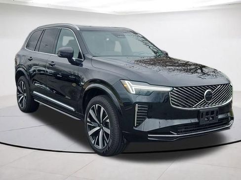 Certified 2026 Volvo XC90 B5 Core image 1