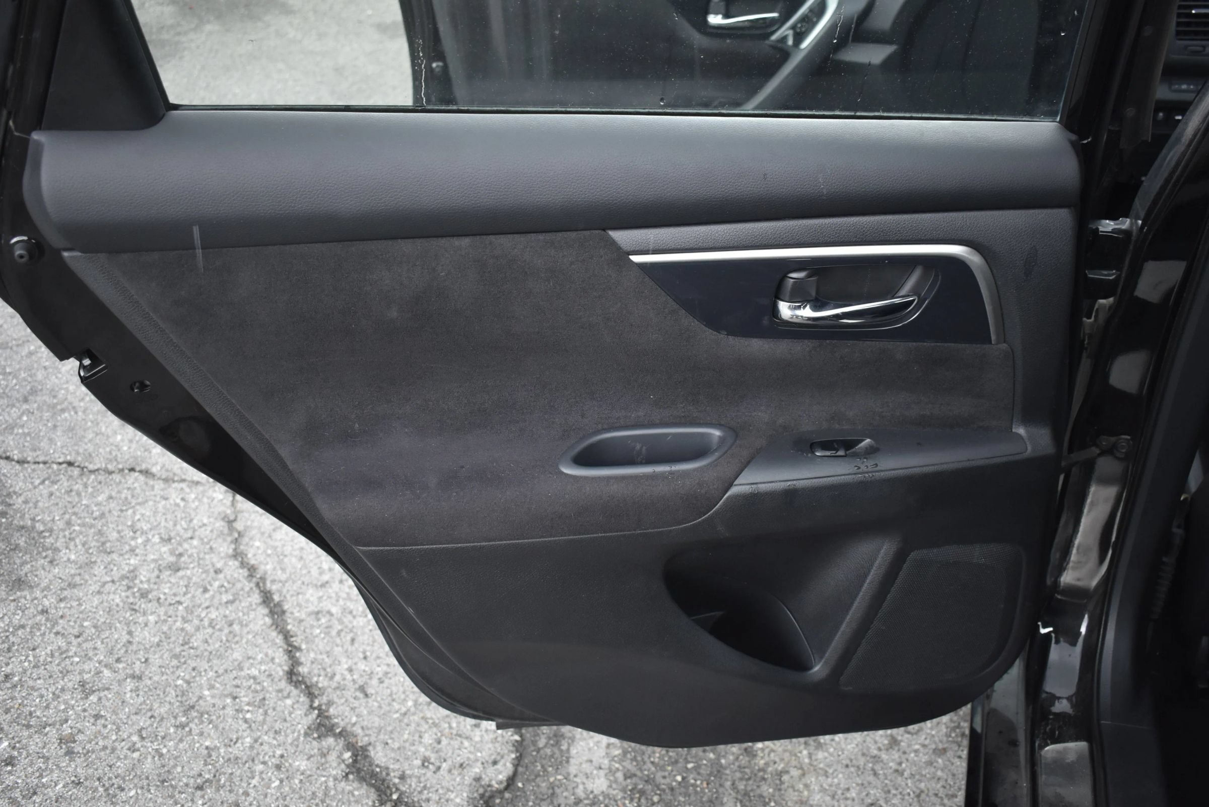 Used 2013 Nissan Altima 2.5 S FWD image 13