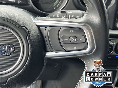 Used 2022 Jeep Wrangler Unlimited Sahara image 28