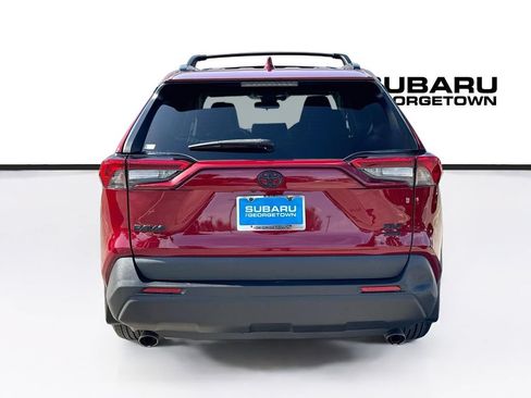 Used 2021 Toyota RAV4 XLE w/ Convenience Package AWD/4WD image 6