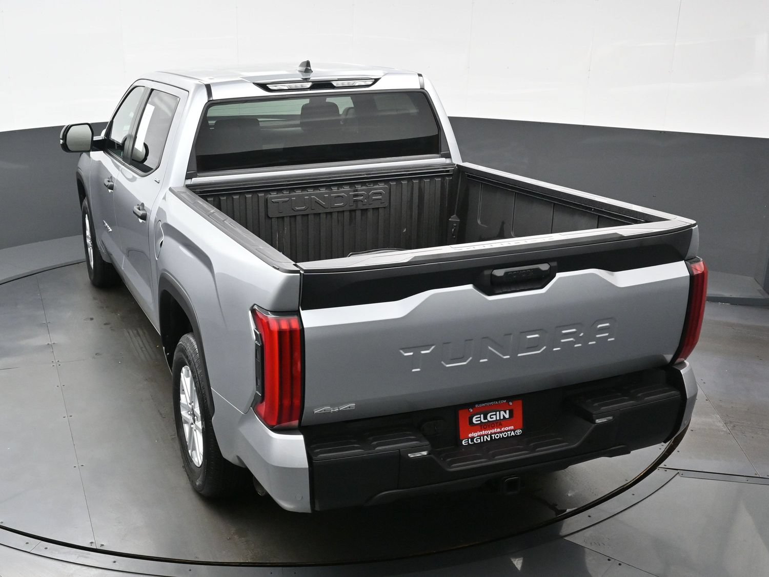Used 2025 Toyota Tundra SR5 w/ SR5 Convenience Package AWD/4WD image 40