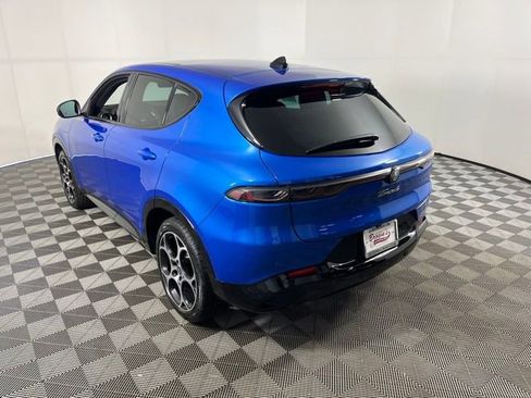 Used 2025 Alfa Romeo Tonale Veloce w/ Premium Package image 5