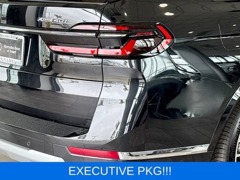 Used 2023 BMW X7 xDrive40i w/ Executive Package AWD/4WD image 4