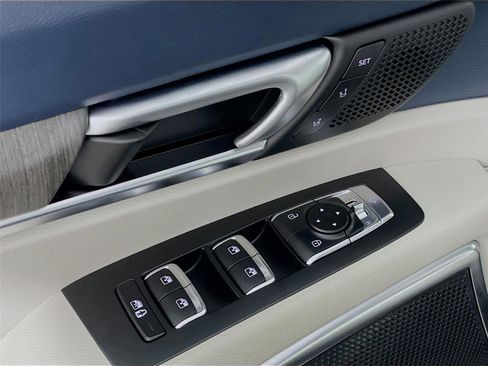 Used 2025 Kia Telluride SX Prestige image 22