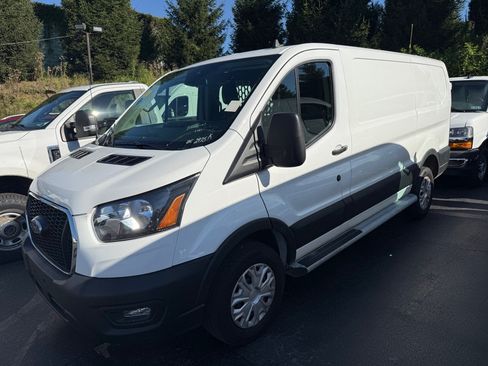 Used 2025 Ford Transit 250 Low Roof w/ Exterior Upgrade Package RWD image 5