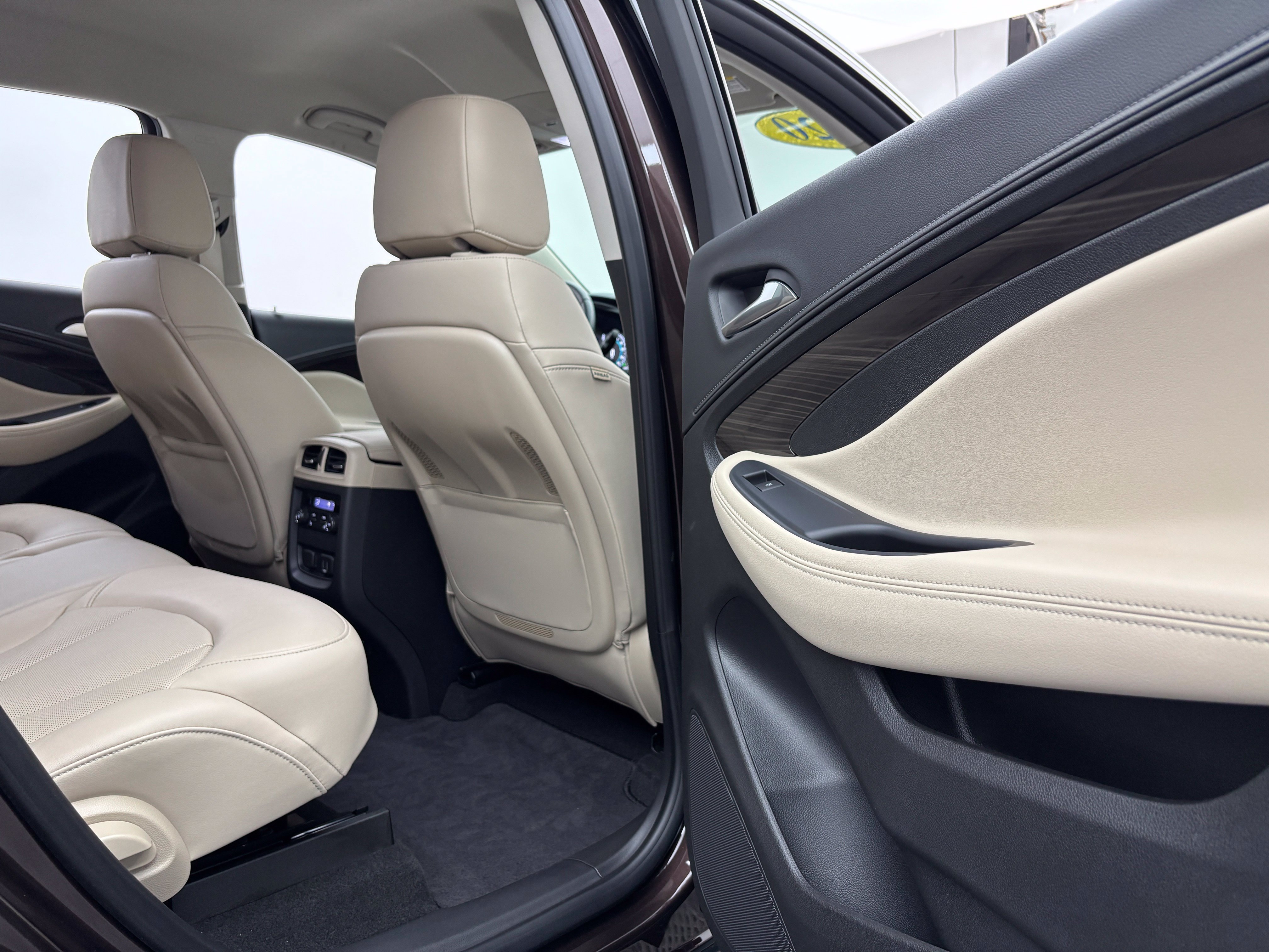 Used 2020 Buick Envision Premium w/ Driver Confidence Package AWD/4WD image 34