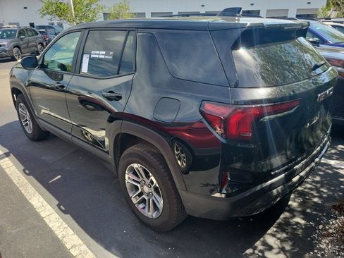 Used 2025 GMC Terrain Elevation image 4