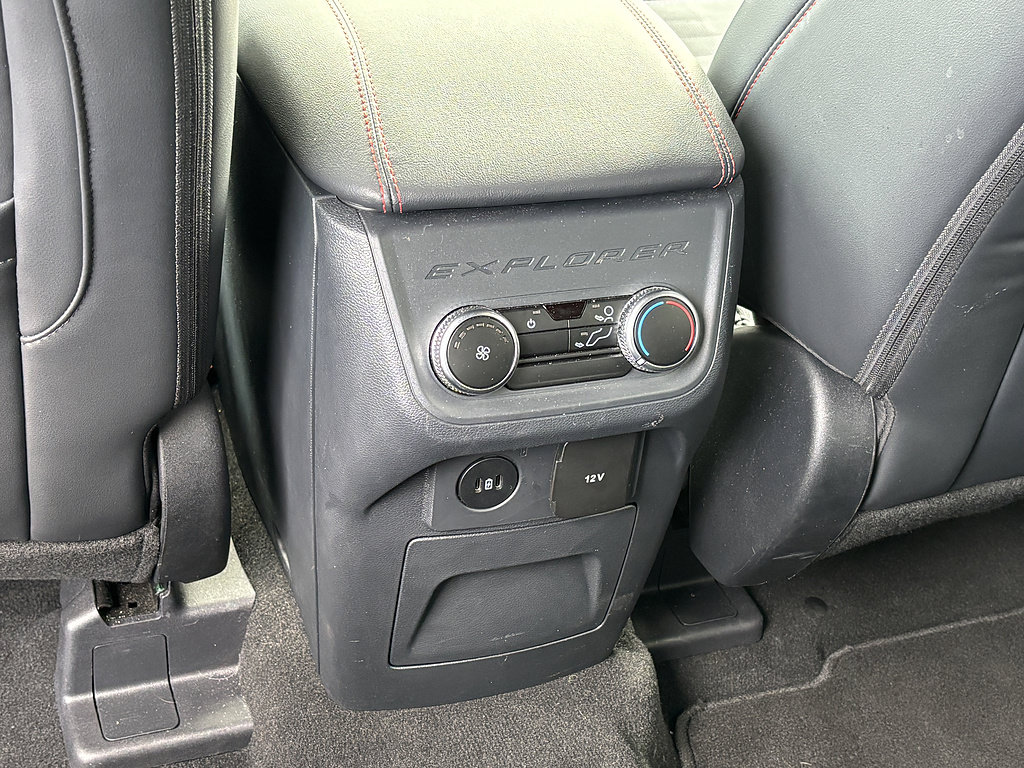 Used 2026 Ford Explorer ST-Line AWD/4WD image 16