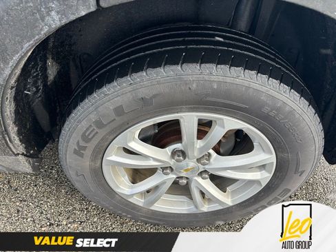 Used 2017 Chevrolet Equinox LT image 6