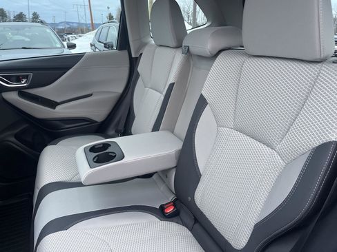Used 2023 Subaru Forester Premium image 14