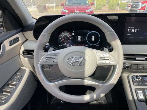 Used 2023 Hyundai Palisade Limited w/ Cargo Package image 25