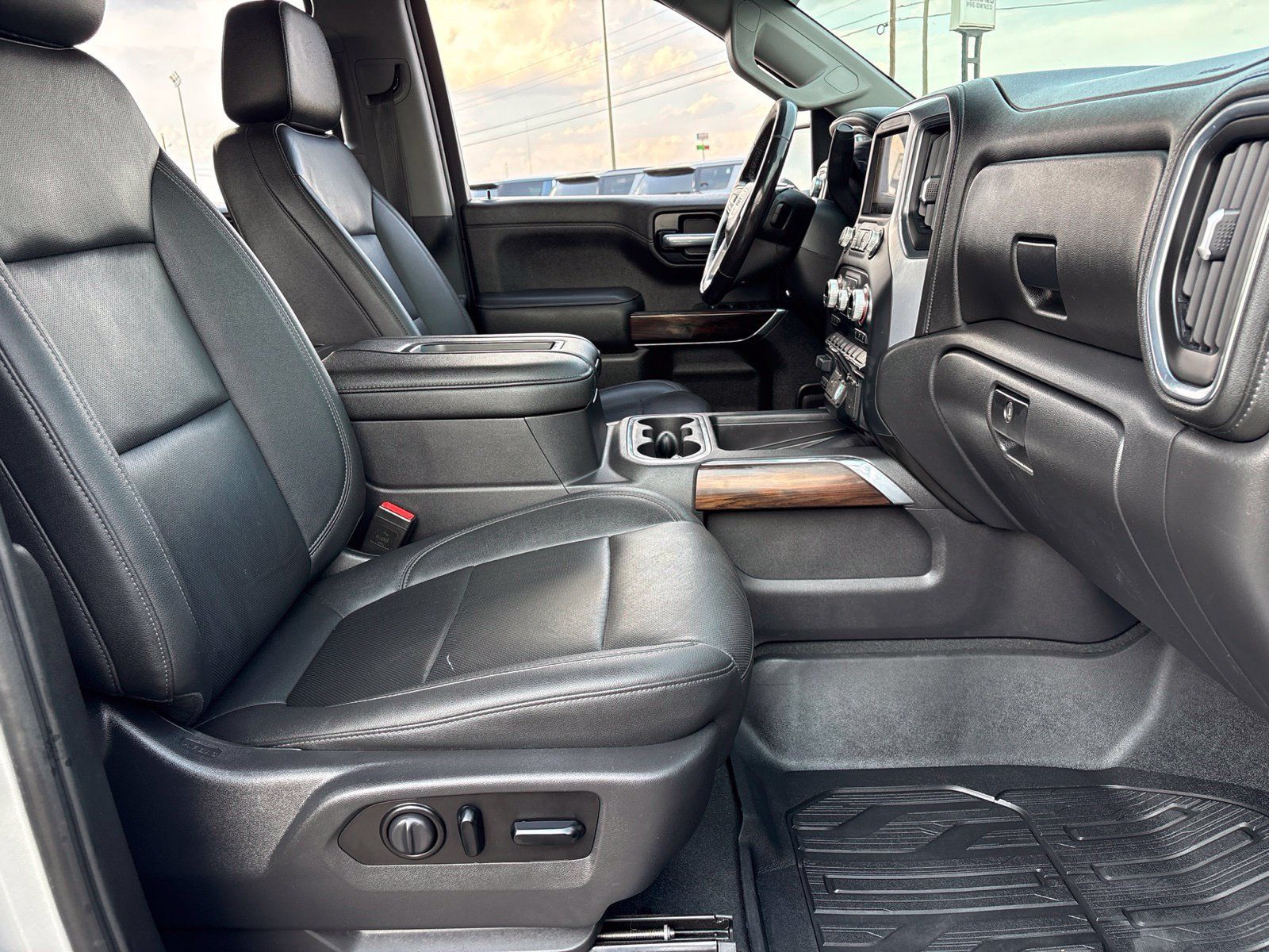 Used 2021 GMC Sierra 1500 SLT w/ SLT Premium Plus Package RWD image 19