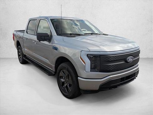 New 2025 Ford F150 Lightning Flash image 6