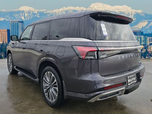 New 2026 INFINITI QX80 Luxe image 5