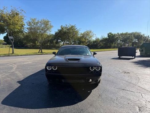 Used 2019 Dodge Challenger R/T w/ Plus Package image 8