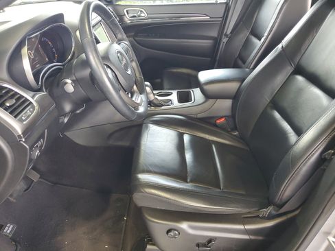 Used 2018 Jeep Grand Cherokee Limited RWD image 17