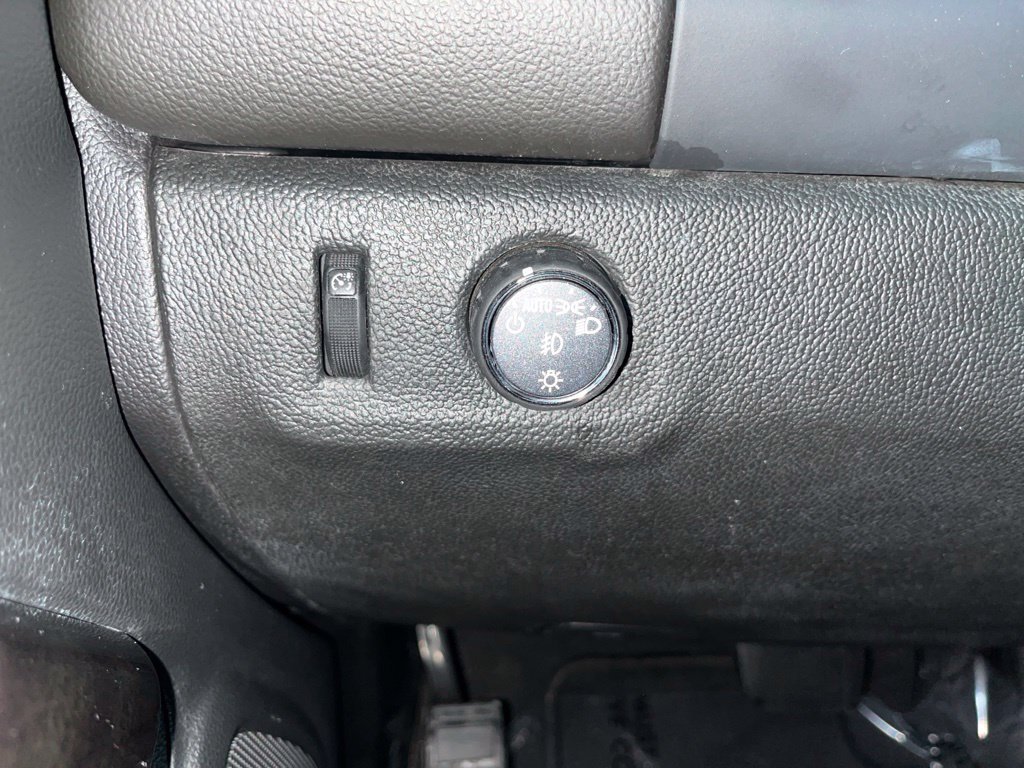 Used 2022 GMC Canyon Elevation RWD image 57