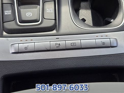 Used 2024 Kia Carnival LX FWD image 26
