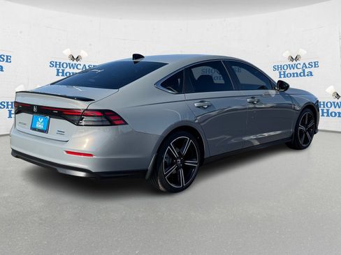 Used 2024 Honda Accord Sport image 8