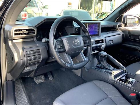 Used 2025 Toyota Tacoma SR image 15