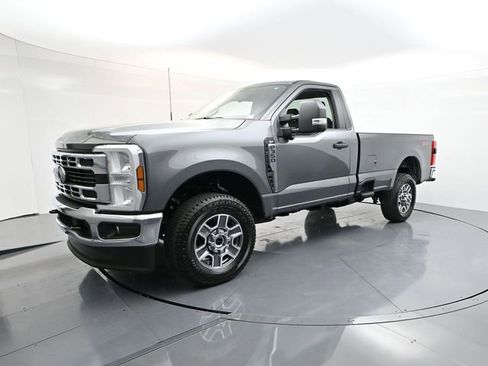 New 2025 Ford F350 XLT w/ 360-Degree Camera Package image 3