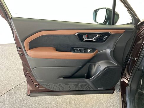 New 2026 Subaru Forester Touring AWD/4WD image 12