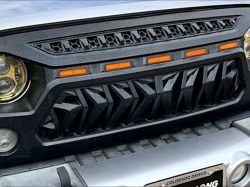 Used 2016 Jeep Wrangler Unlimited Sahara w/ Connectivity Group image 30