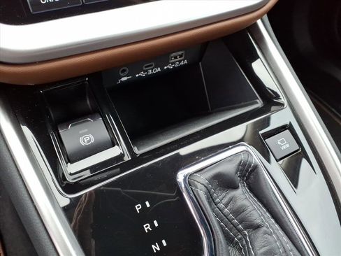 Certified 2025 Subaru Outback Touring w/ Popular Package #2 image 13