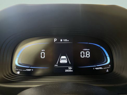 Used 2023 Hyundai Venue Limited w/ Cargo Package image 18