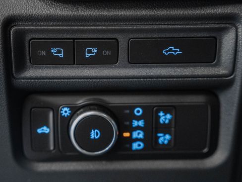 Certified 2022 Ford F150 Platinum w/ FX4 Off-Road Package image 53