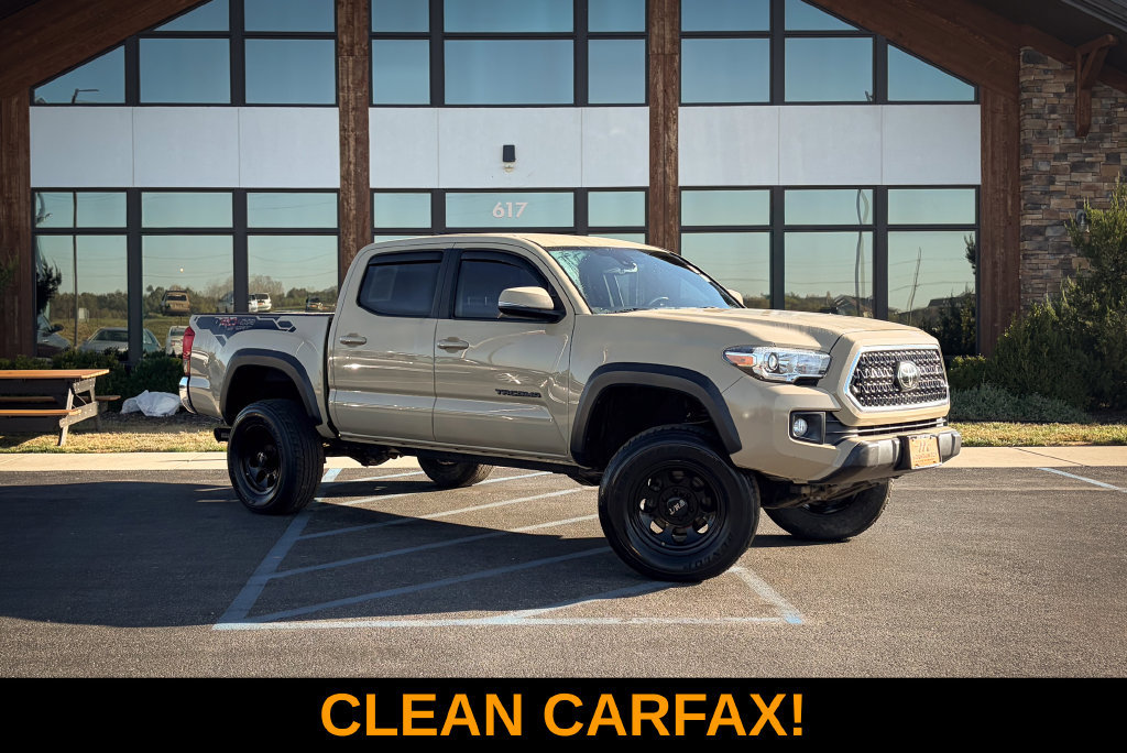 Used 2018 Toyota Tacoma TRD Off-Road AWD/4WD image 1