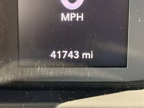 Used 2023 Jeep Wrangler Sport S image 32