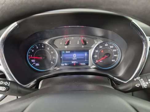 Used 2024 Chevrolet Equinox LT FWD image 19