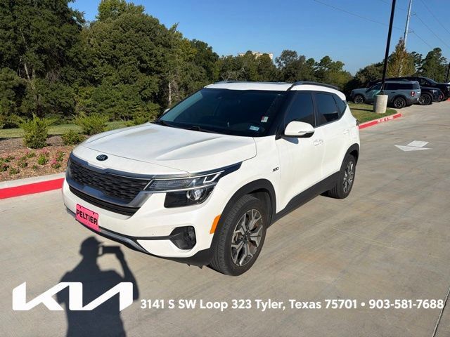 Certified 2021 Kia Seltos EX AWD/4WD image 3