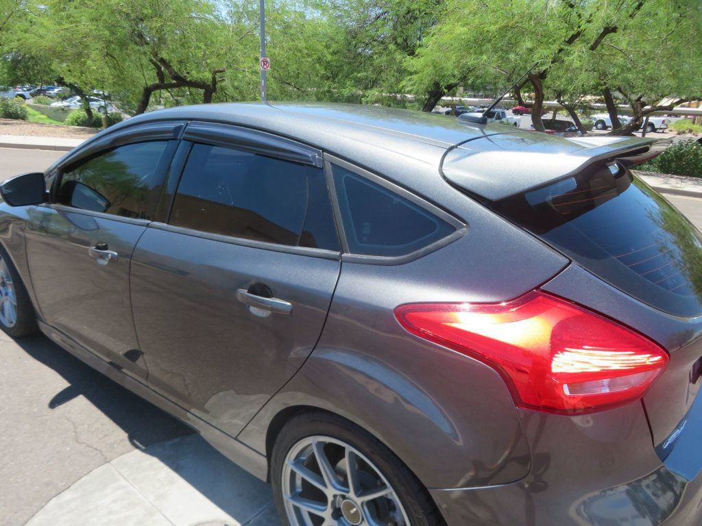 Used 2016 Ford Focus ST FWD image 7