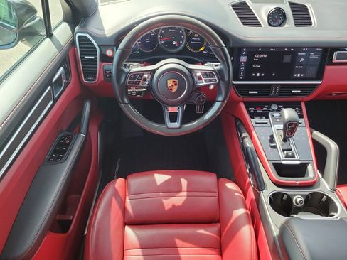 Used 2020 Porsche Cayenne Turbo AWD/4WD image 15