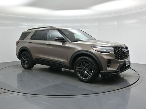 New 2026 Ford Explorer ST w/ Sun And Sound Package image 26