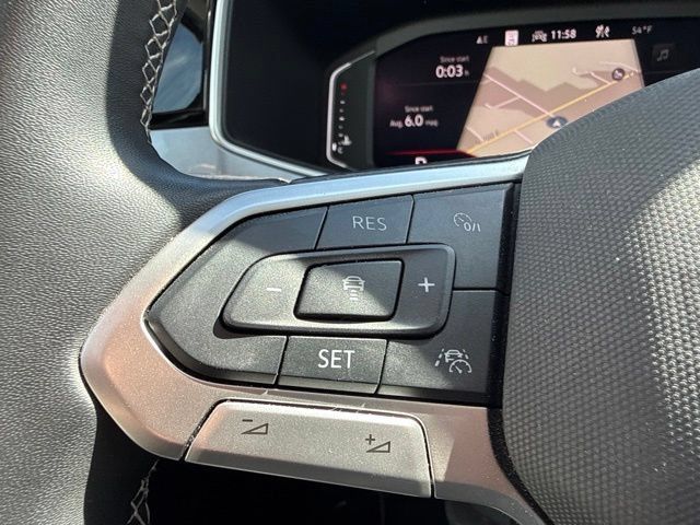 Used 2025 Volkswagen Taos SEL AWD/4WD image 20