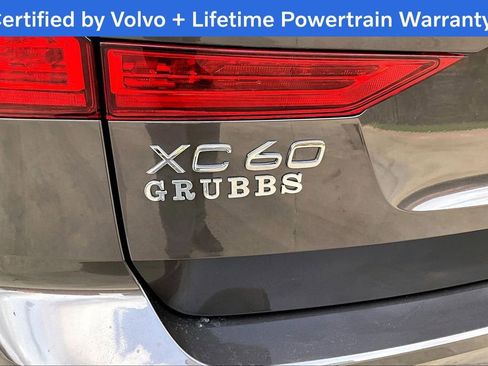 Used 2025 Volvo XC60 B5 Core image 42