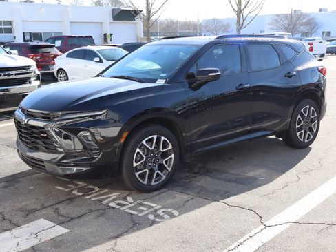 Certified 2023 Chevrolet Blazer RS image 5